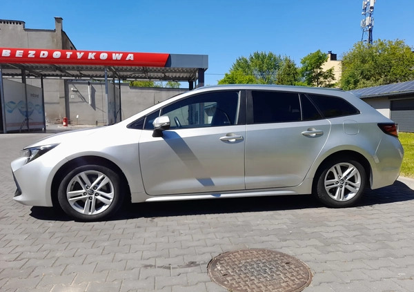 Toyota Corolla cena 61800 przebieg: 346000, rok produkcji 2019 z Oświęcim małe 191